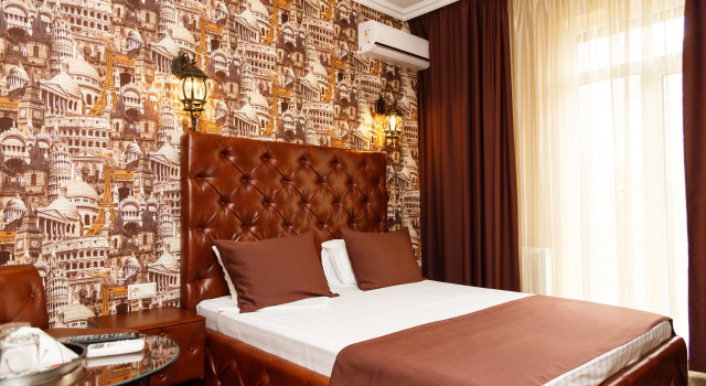 Hotel Marton 20 let VLKSM, Rezerwuj Hotel Hotele w Central Russia z parkingiem, Parking