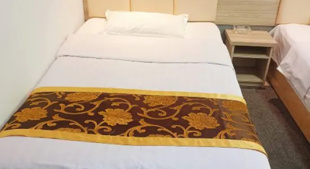 Bed in Dorm (male dorm) Baoding Liyuan Hotel