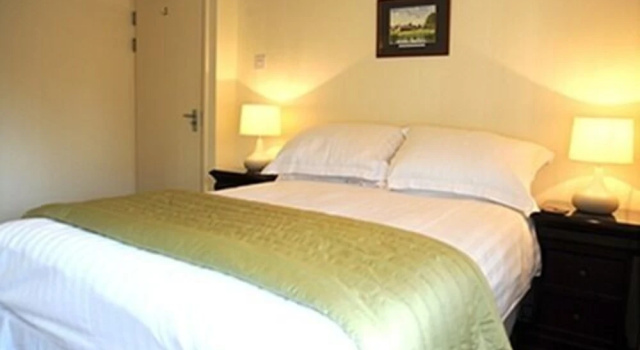 The Old Mill, Book Hotel Toddington hoteller med morgenmad, Morgenmad