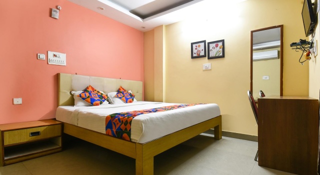 Номер Deluxe FabHotel DP International