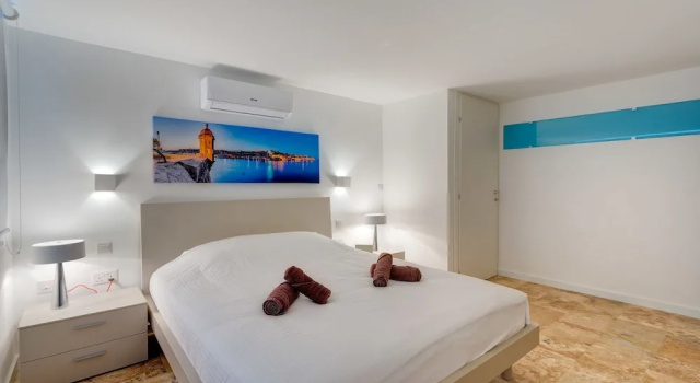 Modern 2 Bedroom Apartment in St Julians