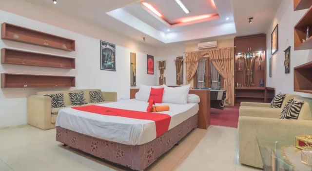 Семейный номер Standard RedDoorz Syariah near Margahayu Raya