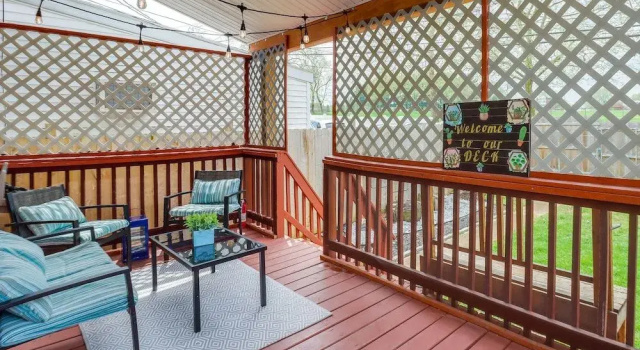 Allentown Townhome W/ Deck - 3 Mi To Ppl Center!, Buchen Sie Hotel Allentown ABE