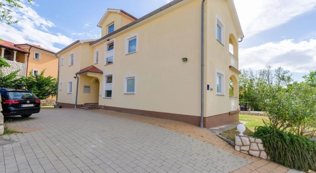 Apartments Alex, 予約 アパートメント Lopar ラブ島