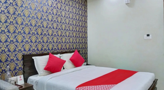 OYO 10521 GCK Suites