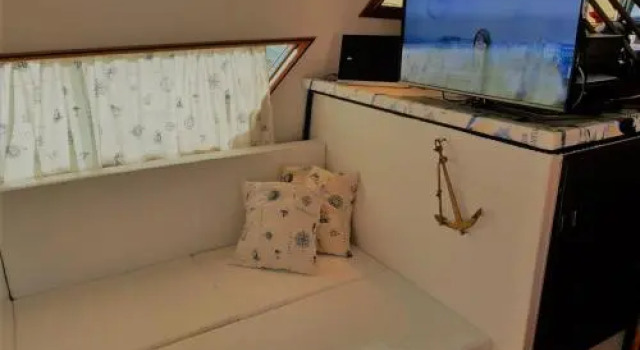 Minicrociereinbarca, Брондау Қонақ үй Palermo қаласындағы жүзу бассейні бар қонақ үйлер, Жүзу бассейні