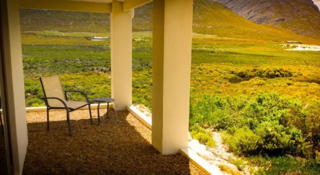 Люкс Kapensis Guesthouse (Pty) Ltd