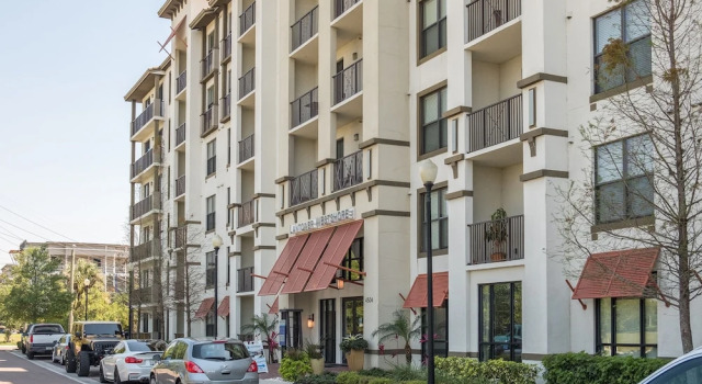 Northwest Tampa 1 BR and 2 BR Apt by Frontdesk, Rezervați Apartament Tampa Florida