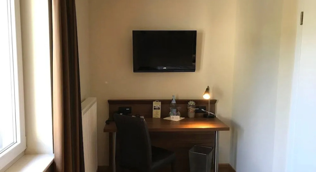 Hotel Sasse, Забронировать Отель Хёрстель 