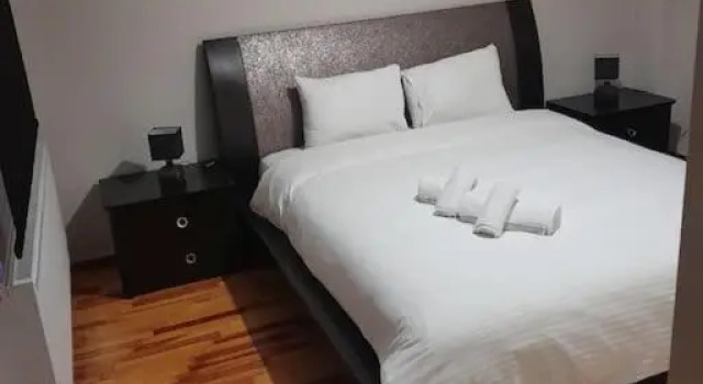 Central Luxury Apartment Maison De Luxx A11, Varaa Hotelli Lárisa Thessalia