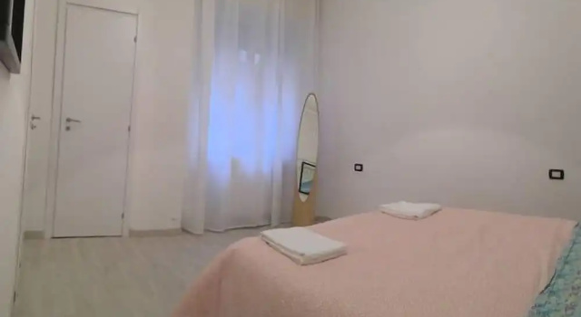 Superb White Flat, Забронировать Апартаменты/квартира Отели Милана с парковкой, рядом с Горла, Парковка