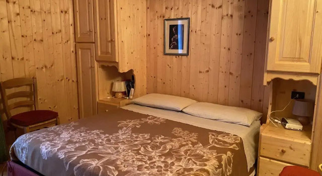 002 Trilocale con giardino, Carisolo, Забронировать Отель Каризоло Мадонна-ди-Кампильо