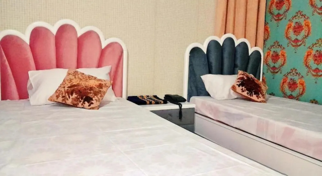 Номер Deluxe Hotel Rose One Lahore