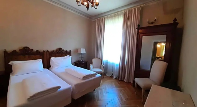 B&B Villa Sasso, Đặt Nhà nghỉ có bữa sáng Khách sạn tại Piemonte có Bãi đậu xe, Bãi đậu xe