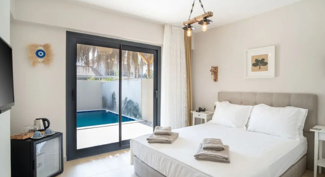 Двухместный номер Standard с видом на бассейн Bellezza Hotel Alaçatı
