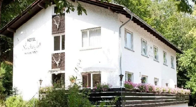 Hotel Kienzler Nachtigall Gernsbach, Забронировать Отель Гернсбах Landkreis Karlsruhe