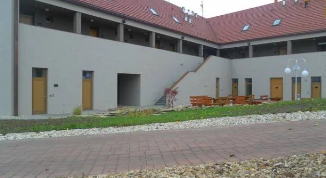 Hotel Madl, Забронировать Отель Вельке-Биловице Моравская Словакия