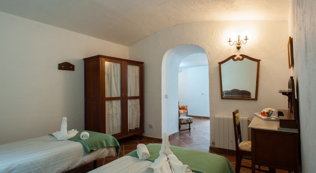 Casa Cueva El Pastor, Забронировать Дом для отпуска Отели Артенара с парковкой, Парковка