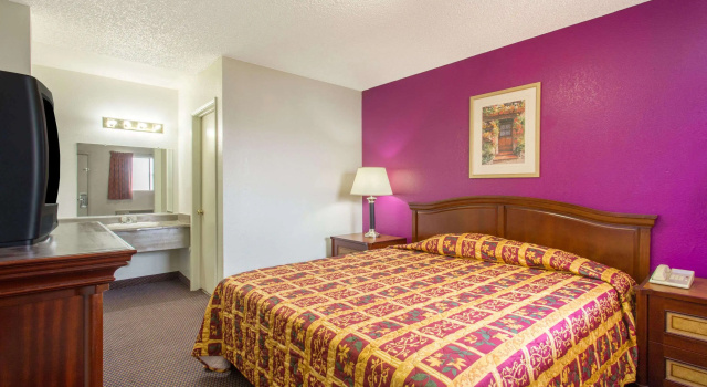 Двухместный номер Standard Knights Inn Phoenix at N Black Canyon Hwy