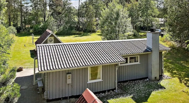 Коттедж Cozy Log Cabin Retreat-by Traum