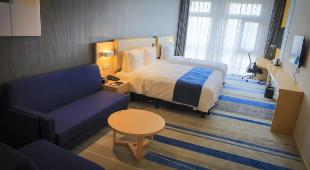 Трёхместный номер Standard Holiday Inn Express Shanghai Pujiang by IHG