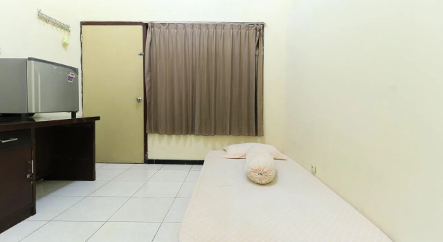 OYO 2902 Graha 18, Rezervovat Hotel East Java hotely s parkováním, Parkování