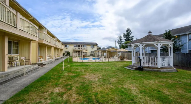 Three Rivers Inn Sedro Woolley, Забронировать Отель Седро-Вулли Вашингтон