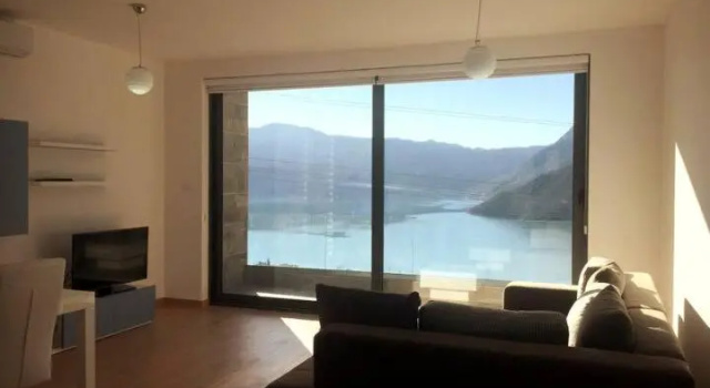 Peaceful flat with pool & great view in Risan! - View 9, Забронировать Отель Рисан 