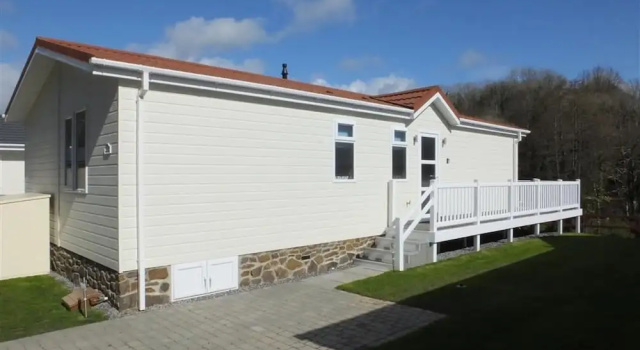 The Beach Hut, Забронировать Дом для отпуска Отели Нарберт с бассейном, Бассейн