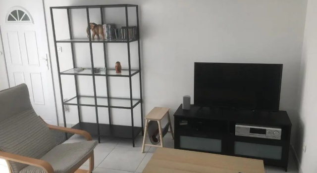 Коттедж Gites Velaux Ecureuil et Pinède