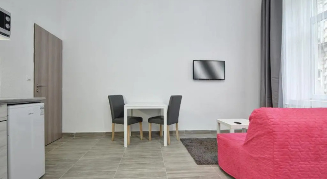Апартаменты Superior Heart of Downtown Apartment