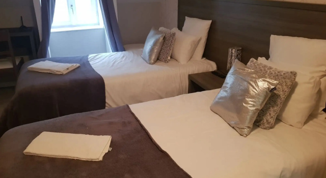 Hôtel Le Saint Patrice, Забронировать Отель Отели Байе с парковкой, Парковка