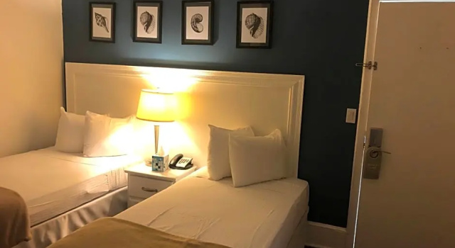 Номер Standard Long Beach Hotel