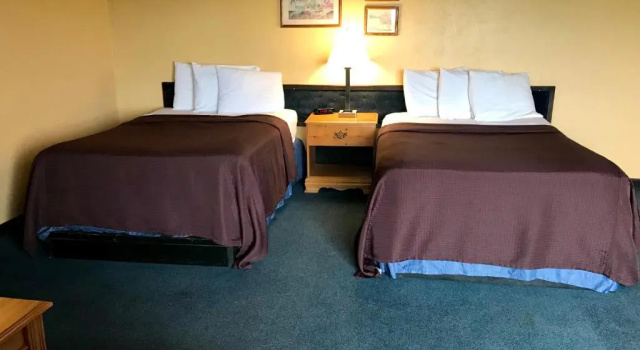 Четырёхместный номер Standard Don Q Inn