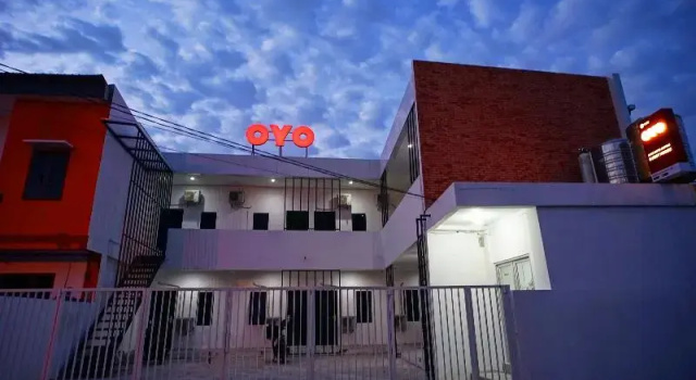 Sani Guest House by OYO Rooms, Забронировать Гостевой дом Отели провинции Восточного Калимантана с парковкой, Парковка