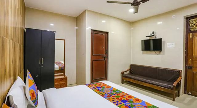 Fabhotel Maharoopa