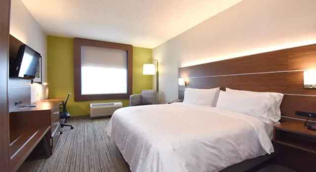 Номер Standard Holiday Inn Express & Suites Southern Pines-Pinehurst Area by IHG