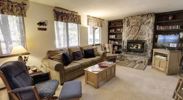 Tahoe Island Hideaway by Lake Tahoe Accommodations, Забронировать Дом для отпуска Саут-Лейк-Тахо South Lake Tahoe Area