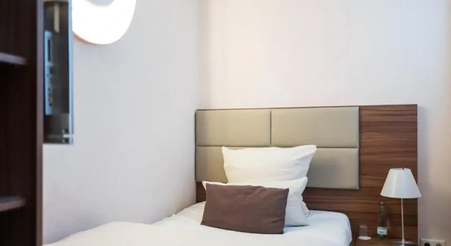 BASE II - Das Bed & Breakfast bei Basel (Lörrach), Забронировать Отель Лёррах Markgräflerland