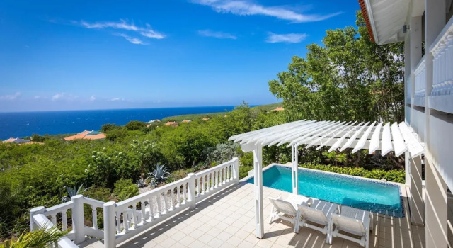 Seaside Rhapsody at Villa Kolibreeze, Varaa Villa St. Marie Curacao
