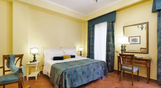 Трёхместный номер Standard Hotel Sirius