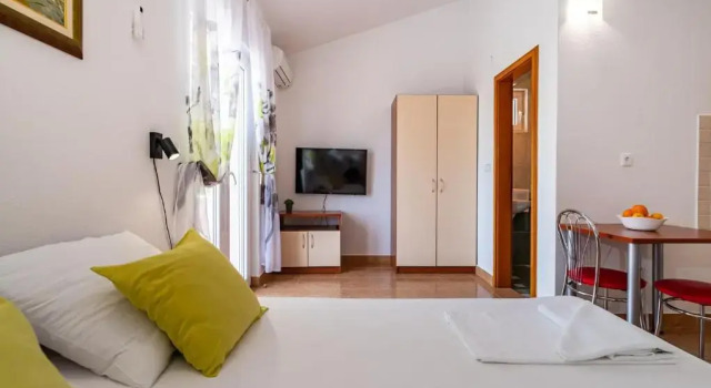 Apartments Prkačin, Забронировать Апартаменты/квартира Стариград-Пакленица Starigrad-Paklenica Riviera, рядом с Пляж Блюсан