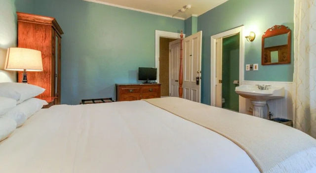 Captain Lawrence Inn, Foglalás Bed and Breakfast Falmouth Cape Cod
