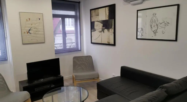 Апартаменты Дуплекс с 2 комнатами Chiado Local Artist Suites w Parking & EV
