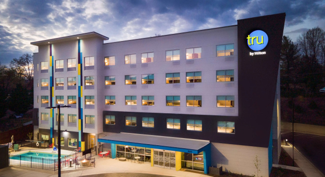 Tru by Hilton Asheville Blue Ridge Parkway, Забронировать Отель Ашвилл Аппалачи