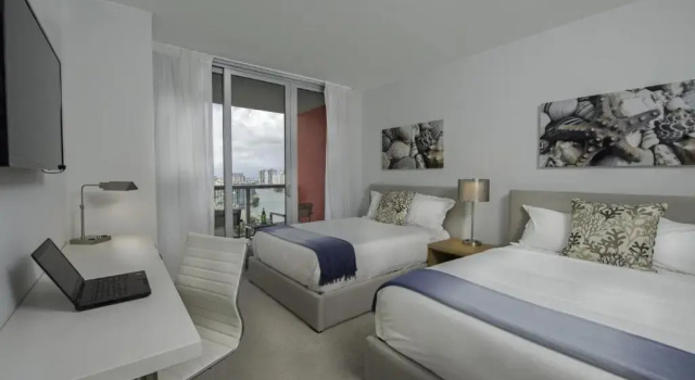 Люкс с 2 комнатами Beachwalk Vacation