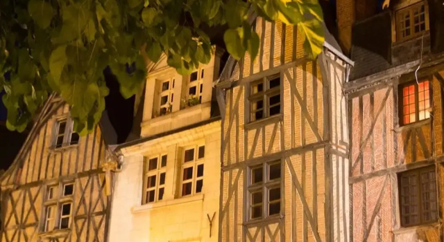 Les Carmes by Etape de Charme, Забронировать Отель Отели Тура с парковкой, рядом с Musée St-Martin, Парковка