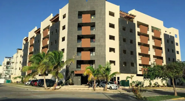 Tres Soles Apartments, Забронировать Апартаменты/квартира Отели Канкун с бассейном, рядом с Караоке-бар Show Time, Бассейн