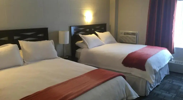 Номер Superior Grand Marshal Inn