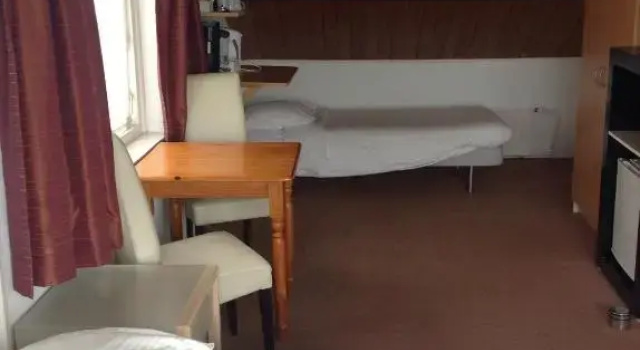 Номер Standard Pension de Zeeschelp